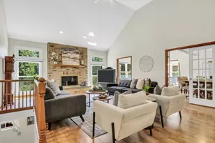 1075 Suffolk Ct, Gurnee, IL 60031 - Photo 12