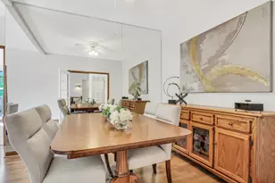 1075 Suffolk Ct, Gurnee, IL 60031 - Photo 16