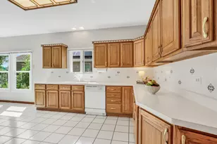 1075 Suffolk Ct, Gurnee, IL 60031 - Photo 24