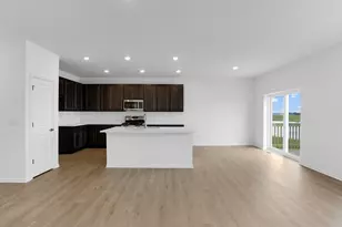 167 Henderson St, Oswego, IL 60543 - Photo 4