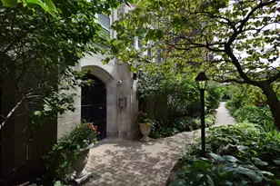 6342 N Sheridan Rd, Chicago, IL 60660 - Photo 2