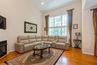 152 Orchards Pass, Bartlett, IL 60103 - Photo 4