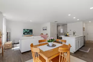 717 Wellington Ln, Cary, IL 60013 - Photo 12