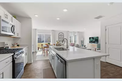 717 Wellington Lane, Cary, IL 60013 - Photo 6