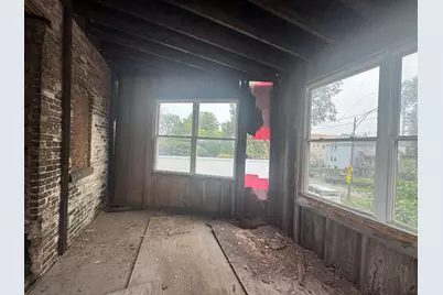 9398 S Kreiter Avenue, Chicago, IL 60617 - Photo 16