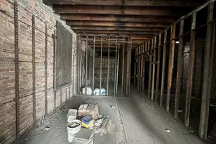 9398 S Kreiter Ave, Chicago, IL 60617 - Photo 18