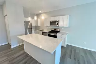 301 N Madison St, Woodstock, IL 60098 - Photo 2