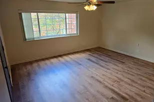 6882 W Touhy Ave, Niles, IL 60714 - Photo 2