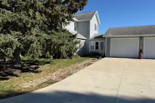 7707 US Hwy 20 Hwy, Lena, IL 61048 - Photo 2