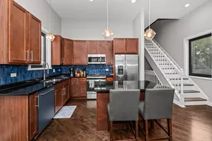 2421 W Warren Blvd, Chicago, IL 60612 - Photo 12