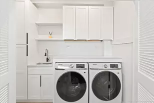 7440 S Oglesby Ave, Chicago, IL 60649 - Photo 12