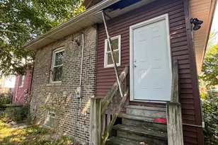 8150 S Oglesby Ave, Chicago, IL 60617 - Photo 16