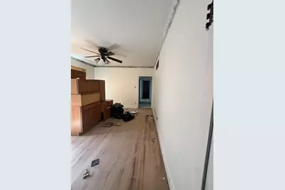 8150 S Oglesby Avenue, Chicago, IL 60617 - Photo 10