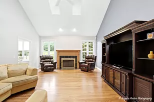 9 Bordeaux Ct, Oakwood Hills, IL 60013 - Photo 10