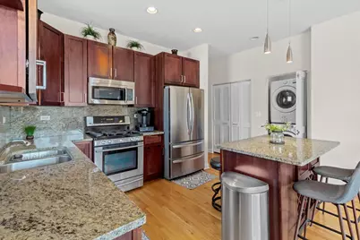 450 E Bowen Avenue #2W, Chicago, IL 60653 - Photo 8