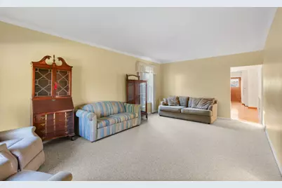 239 Sheridan Avenue, Highwood, IL 60040 - Photo 4