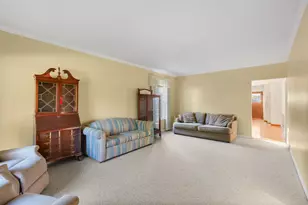 239 Sheridan Ave, Highwood, IL 60040 - Photo 4