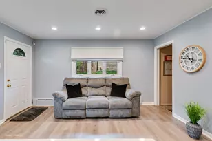 2004 Boehme St, Lockport, IL 60441 - Photo 6