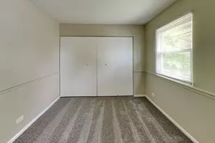 159 E Timberlane Dr, Palatine, IL 60067 - Photo 4