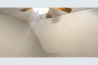 4919 N Kedvale Avenue #2, Chicago, IL 60630 - Photo 6