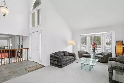 62 S Fiore Parkway, Vernon Hills, IL 60061 - Photo 4