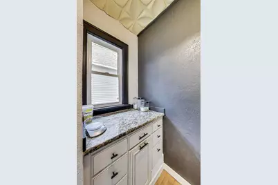 1102 Wadsworth Avenue, North Chicago, IL 60064 - Photo 12