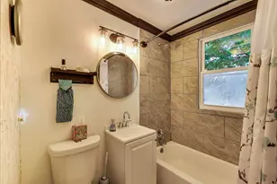 1102 Wadsworth Ave, North Chicago, IL 60064 - Photo 24