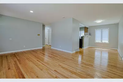 1703 Bonita Avenue, Mount Prospect, IL 60056 - Photo 4