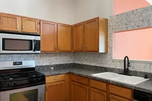 2043 Peach Tree Ln, Algonquin, IL 60102 - Photo 6