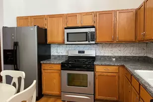 2043 Peach Tree Ln, Algonquin, IL 60102 - Photo 8