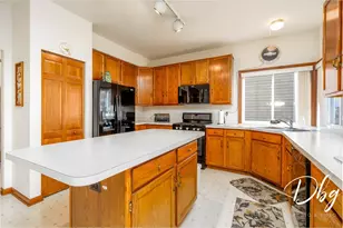 252 Carters Grove Ct, Grayslake, IL 60030 - Photo 14