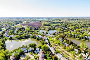 252 Carters Grove Ct, Grayslake, IL 60030 - Photo 56