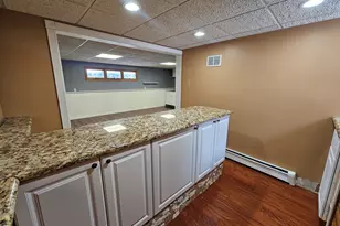 208 S River Rd, Fox River Grove, IL 60021 - Photo 16