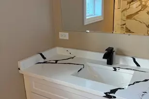 10414 S Wentworth Ave, Chicago, IL 60628 - Photo 12