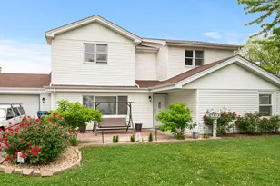 11554 S Neenah Ave, Worth, IL 60482 - Photo 1