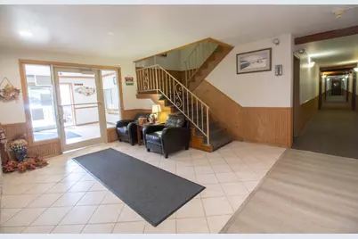 650 Murray Lane #214, Des Plaines, IL 60016 - Photo 2