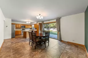 39 Hereford Dr, Crete, IL 60417 - Photo 6