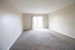 650 Murray Ln, Des Plaines, IL 60016 - Photo 4