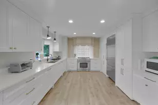 3901 White Eagle Dr, Naperville, IL 60564 - Photo 14