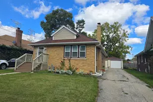 616 W Keith Ave, Waukegan, IL 60085 - Photo 2