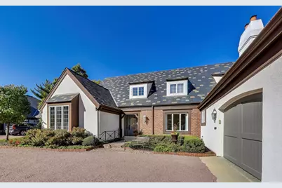 105 Burr Ridge Club Drive, Burr Ridge, IL 60527 - Photo 2