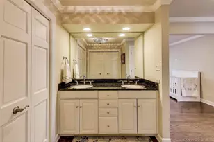 105 Burr Ridge Club Dr, Burr Ridge, IL 60527 - Photo 22