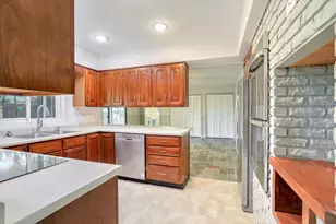 1716 Georgetown Dr, Champaign, IL 61821 - Photo 12