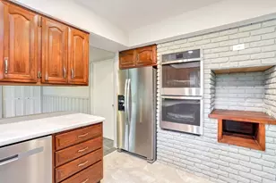 1716 Georgetown Dr, Champaign, IL 61821 - Photo 14