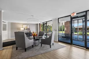 2000 St Regis Dr, Lombard, IL 60148 - Photo 14