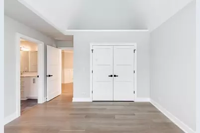 160 E Cayuga Avenue, Elmhurst, IL 60126 - Photo 22