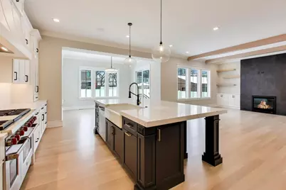 160 E Cayuga Avenue, Elmhurst, IL 60126 - Photo 8