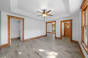 402 N 2nd St, Earlville, IL 60518 - Photo 8