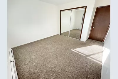 222 S Tryon Street #8, Woodstock, IL 60098 - Photo 10