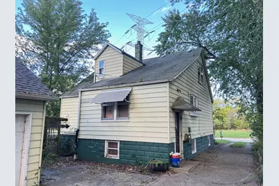 1322 River Drive, Calumet City, IL 60409 - Photo 2